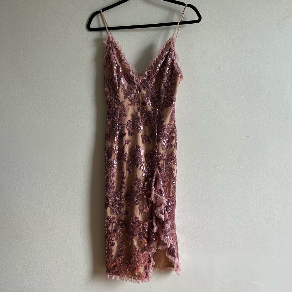 NWT NBD Revolve  Sz XXS Dragonfly Pink Sequin Ruffle Midi Dress - Picture 2 of 13